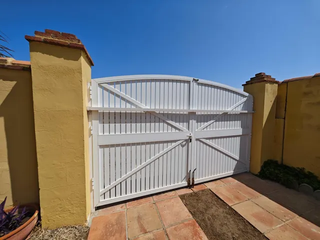 CHALET CON PISCINA EN SANCTI PETRI — 10