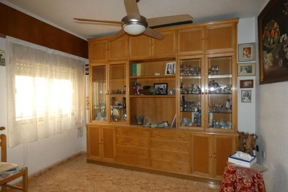 VENTA DE PISO + LOCAL