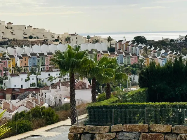 Villa de 5 dormitorios y 5 baños en Casares — 27