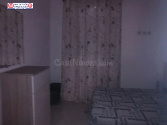 PISO DE 2 DORMITORIOS Y UN BAÑO, CON TERRAZA, ARMARIOS EMPOT - foto 4
