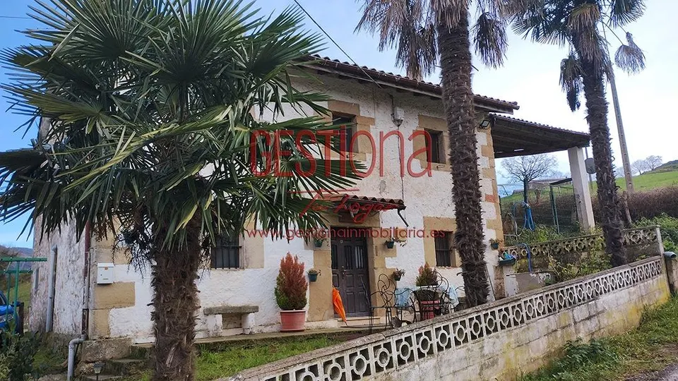 CASA DE PIEDRA CON AMPLIA PARCELA. ESCOBEDO DE VILLAFUFRE.