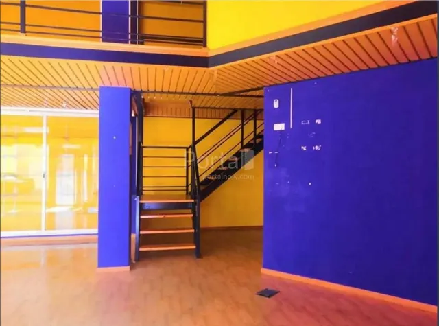 LOCAL COMERCIAL  EN EL CENTRO DE PONFERRADA — 4