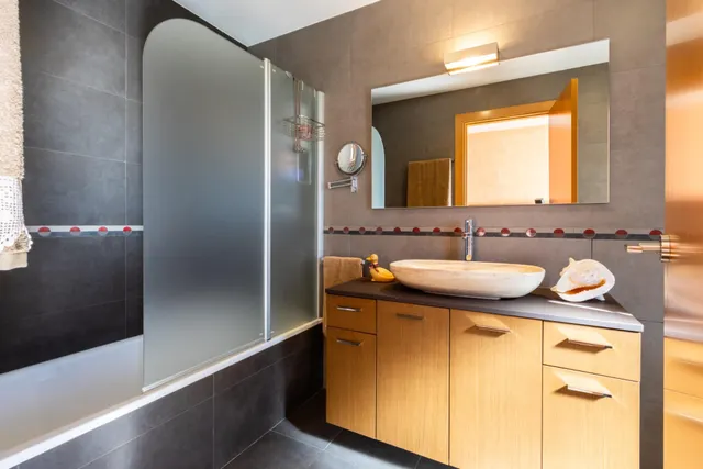 Espectacular Casa en Castellar del Vallès — 35