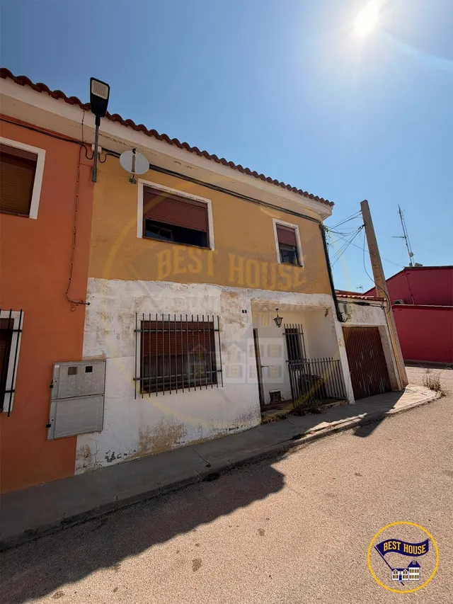 CASA ADOSADA EN VENTA EN VALERA DE ABAJO - foto 4