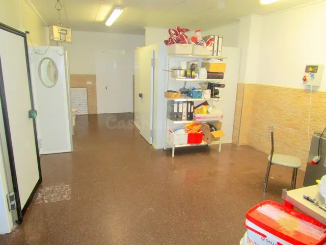 LOCAL COMERCIAL EN ALQUILER EN MOGENTE - foto 3