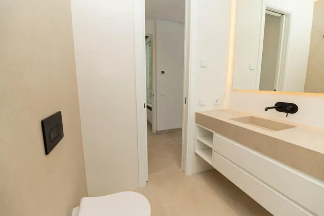 DOS ESPECTACULARES VILLAS RECIÉN TERMINADAS EN EL CENTRO DE MARBELLA — 38