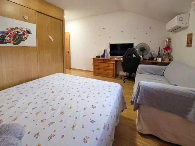 Precioso chalet adosado de 4 dormitorios con piscina privada y garaje en Carranque — 45