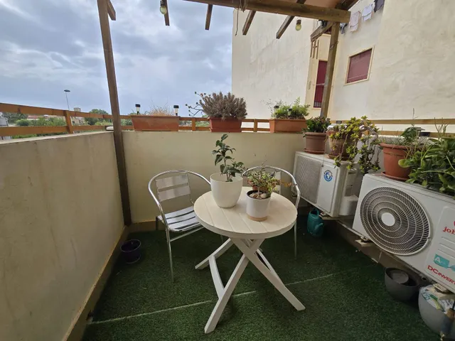 UNIFAMILIAR EN EL ALTET (ELCHE). — 31