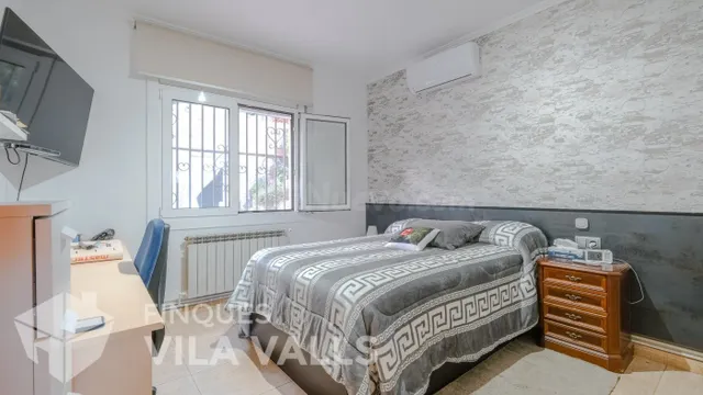 Casa 4 vientos con 2 garajes y piscina! - foto 4