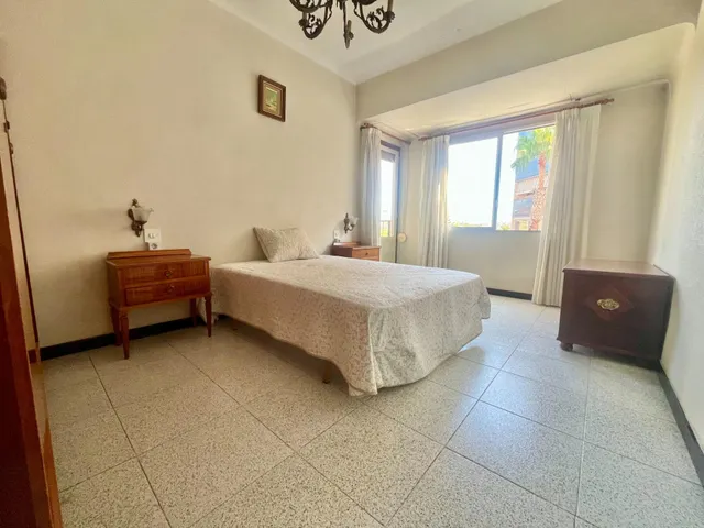 ¡Piso de 3 dormitorios con balcón en San Vicente del Raspeig! — 12