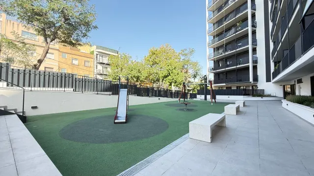 Moderno Piso en Alquiler enLloreda Badalona - €1600 — 20