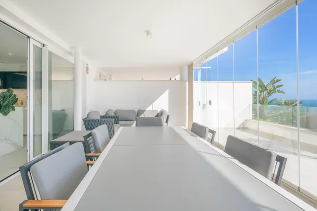 Impresionante vivienda de lujo en Benalmádena con vistas infinitas al Mediterráneo — 38