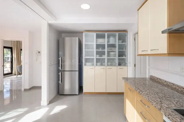 ¡ESPECTACULAR! Impresionante Ático de Lujo con Terraza de Ensueño La Propiedad Más Exclusiva de la Zona | Luminosidad Total — 10
