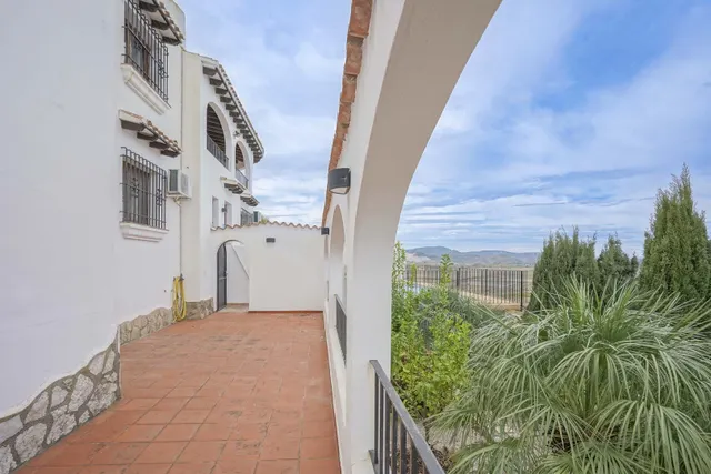 Villa 5 habitaciones 307m² en venta - Monte pego — 47