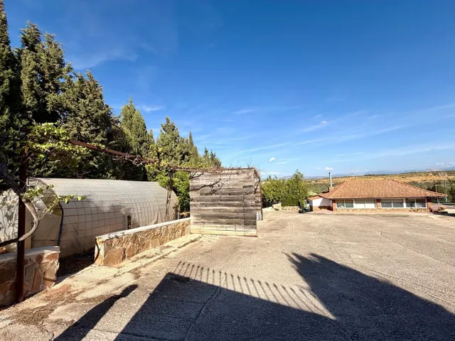 Finca en Mollina con casa, piscina, pista de tenis y 7.000 m2 de olivar. — 24