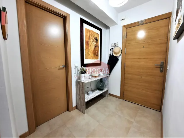 PISO EN VENTA EN NAVALUEGA, EN EL CENTRO DEL  PUEBLO — 36