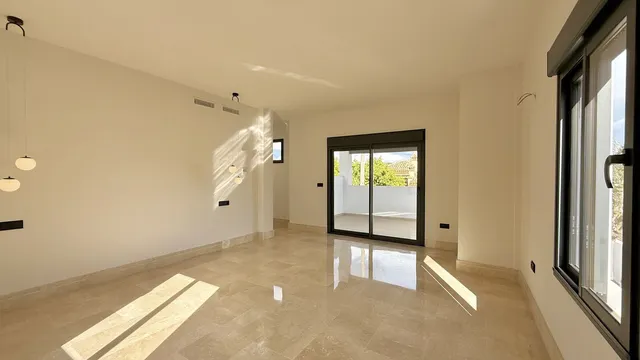 Chalet 5 habitaciones 360m² en venta - Marbella — 22