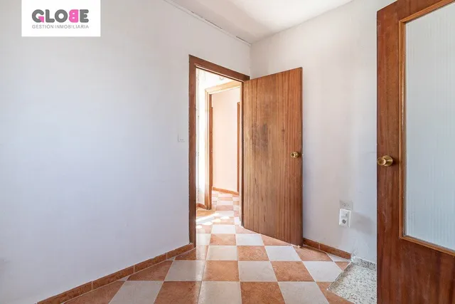 Edificio en Zaidín, oportunidad única de inversión — 24