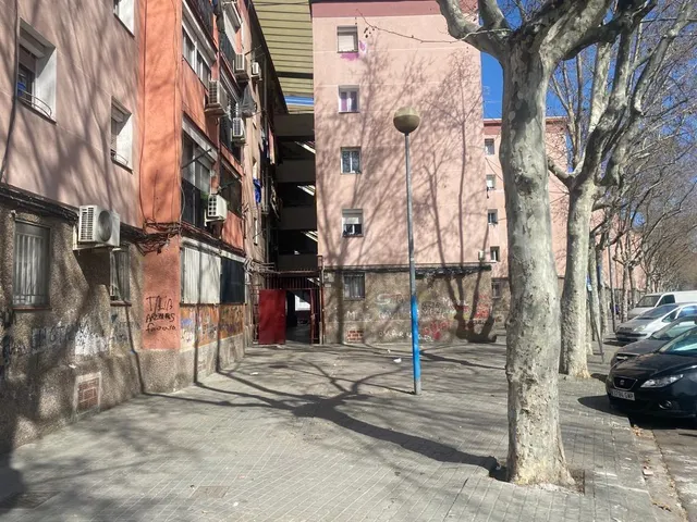 SE VENDE PISO EN BADALONA, ZONA SANT ROC — 4