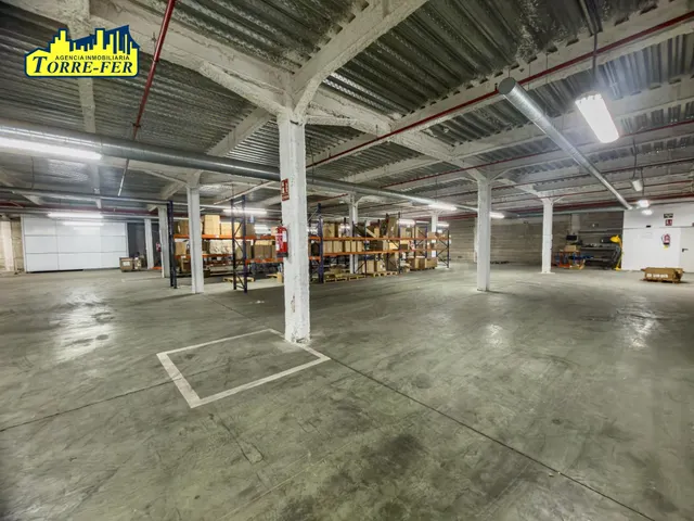 ¡Espacio diáfano en alquiler dentro de nave comercial! - foto 3