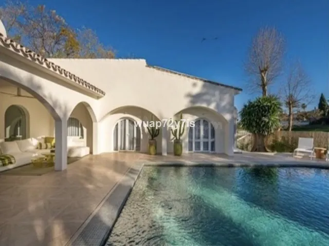 Chalet 4 habitaciones 419m² en venta - Marbella