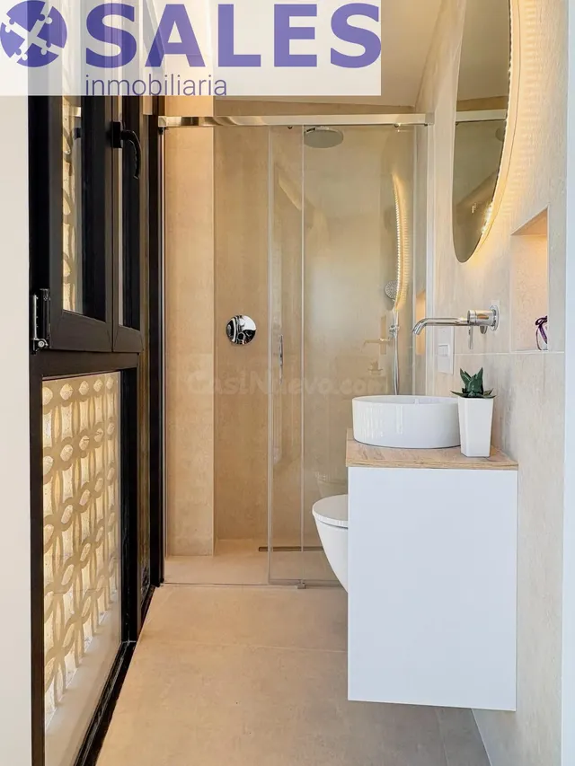 Vivienda moderna y reformada en pleno centro de Dénia - foto 4