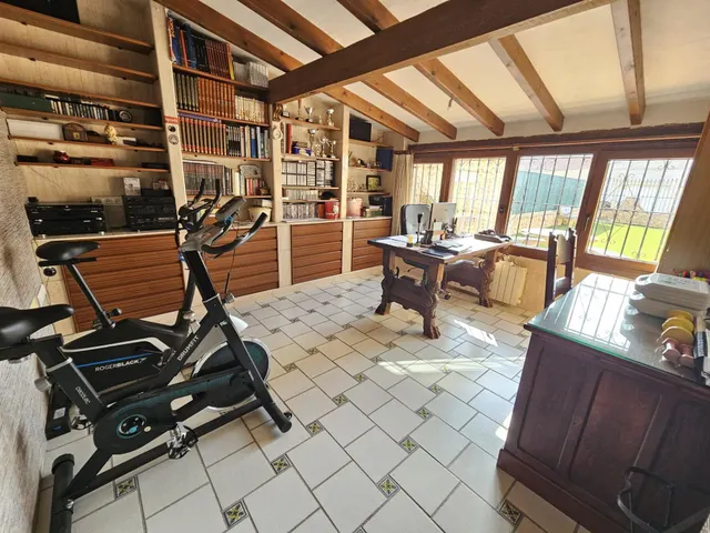 Villa independiente con piscina privada y amplios espacios en Pozo Estrecho, Cartagena — 31
