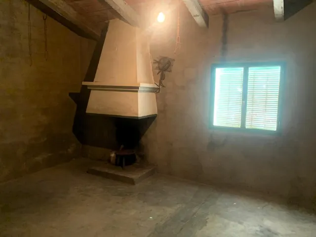 CASA EN VALDEOBISPO — 22