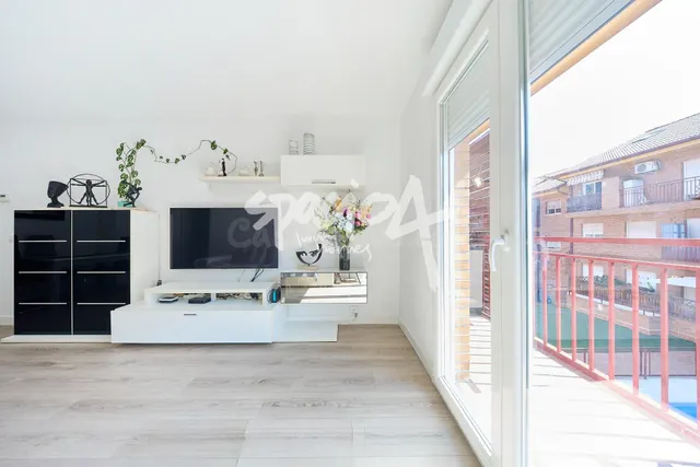 Piso reformado en venta en Galapagar de 70 m2 - foto 3
