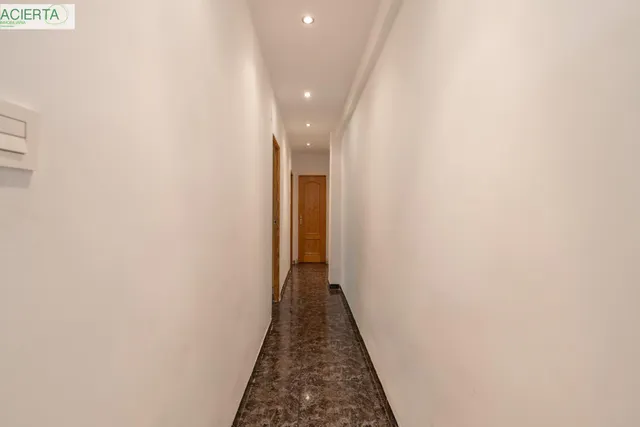 Ático reformado con ascensor, terraza y chimenea, listo para entrar a vivir — 13