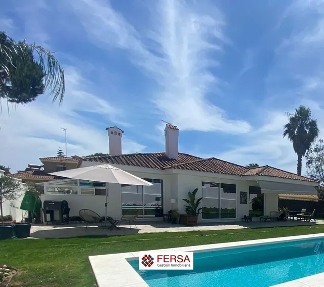FANTASTICO CHALET INDEPENDIENTE EN VENTA EN LA URBANIZACIÓN EL AGUILA — 3