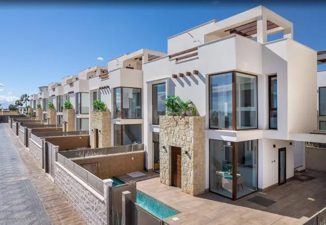 VILLA INDEPENDIENTE a 200 m de la PLAYA en VERA -ALMERÍA - foto 5