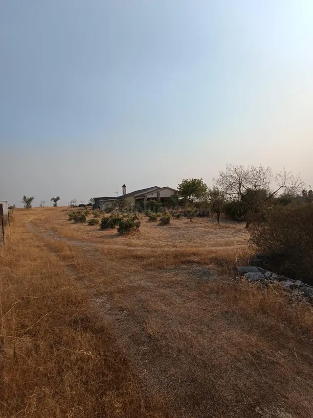 🌿 Terreno en venta a solo 5 minutos de Cáceres – 1.400 m2 de - foto 5