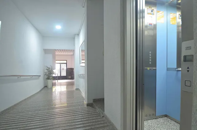 Piso de 4 dormitorios en venta en calle Doctor Carracido. — 29