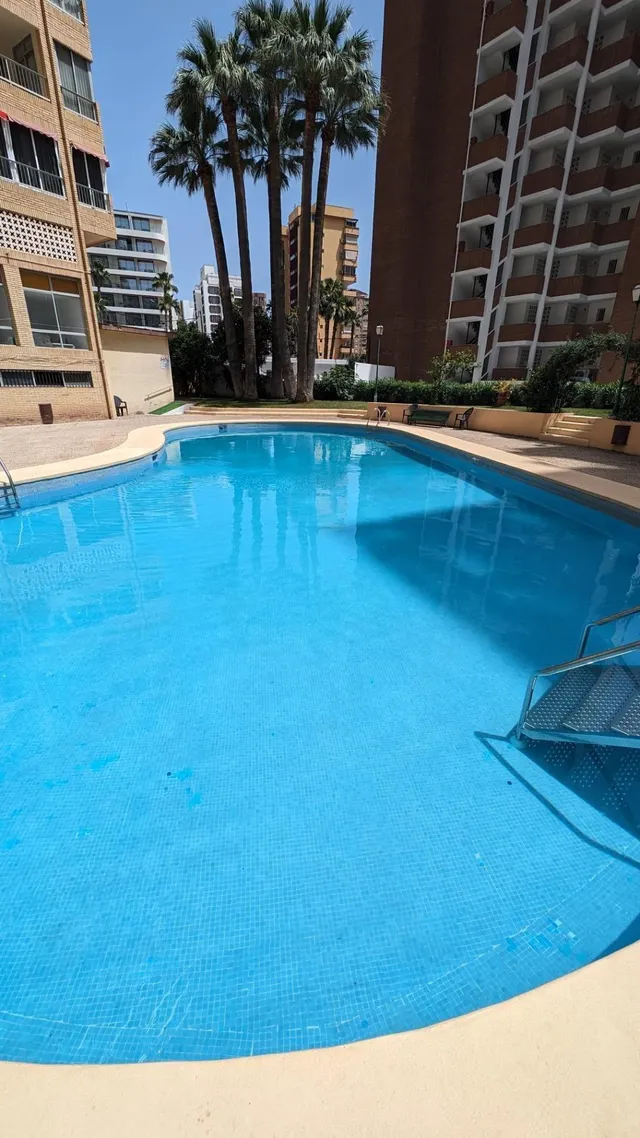 Acogedor apartamento cerca de playa Levante con vistas al mar y Benidorm. — 22