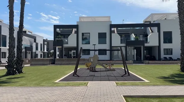 Apartamento 2 habitaciones 67m² en venta - La Zenia — 30