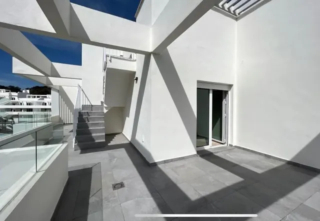 EXCLUSIVO ATICO EN SERENA HOMES, EL LIMONAR, MÁLAGA — 8