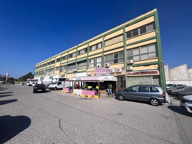 Local comercial en alquiler en el Polígono Industrial Incosu - foto 2