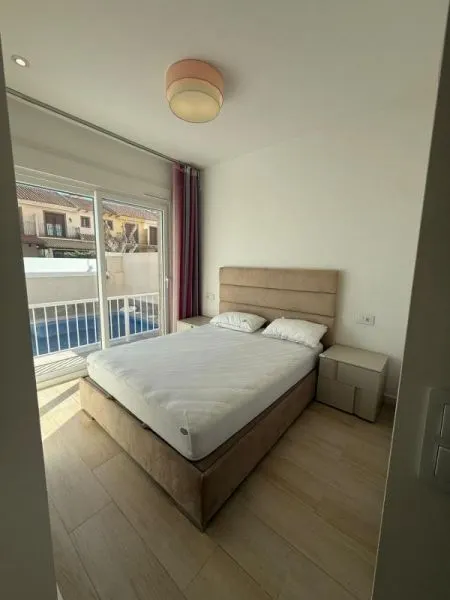 Casa 4 habitaciones 150m² en venta - Zona Pueblo — 13