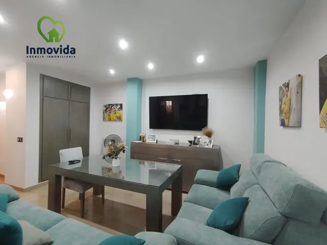 Casa Reformada con Espacios Exteriores en Córdoba - €380,000 — 10