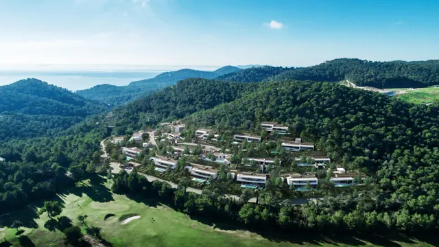 Villa de lujo de 5 dormitorios y 5 baños con vistas al golf.