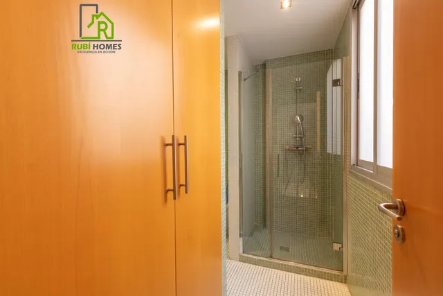 Espacio, confort y calidad: magnífica vivienda unifamiliar adosada — 41