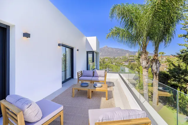Chalet 5 habitaciones 465m² en venta - Marbella — 28
