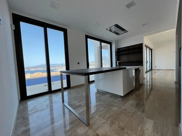 Chalet de lujo en Benidorm, zona Rincón de Loix. — 10