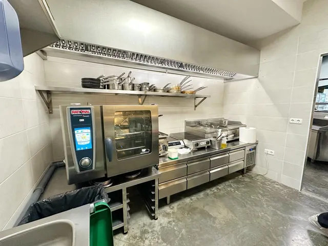 Restaurante 200m² en venta - Marbella — 13