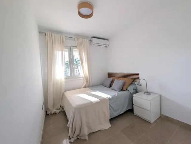 Casa de pueblo en Venta en Linea De La Concepcion, La Cádiz — 22