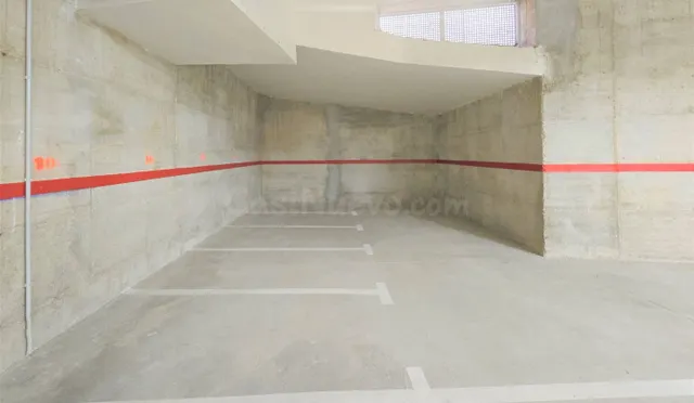 Plazas de Parking para motos en Riudoms - Zona Centro - - foto 3