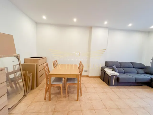 Excelente apartamento reformado en venta en Fenals - foto 5