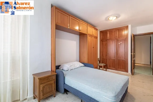 MAGNIFICA VIVIENDA EN LAS FLORES - CAMINO DE RONDA — 18