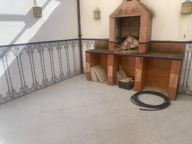 LOCAL EN EL BARRIO NARANJO — 8